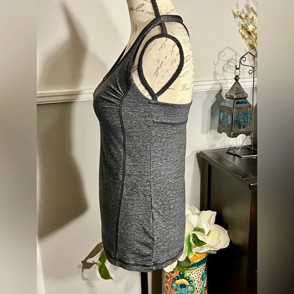 RUC Gap Black Racerback Tank Top built-in bra, yoga, athletic, medium - Picture 4 of 15